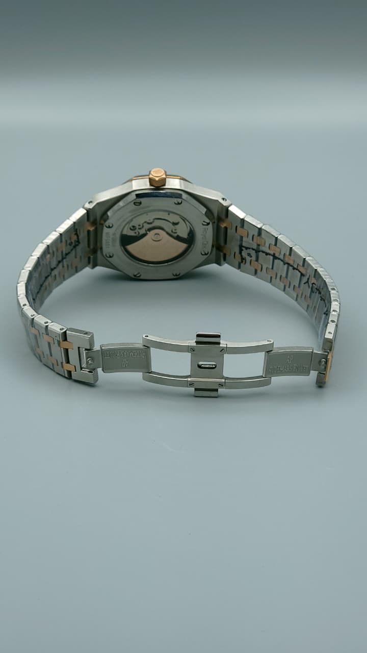 Elovris | Audemars Piguet Royal Oak Two-Tone Stainless Steel & Rose Gold – AAA+ Premium Replica | Timeless Icon of Luxury | Élovris