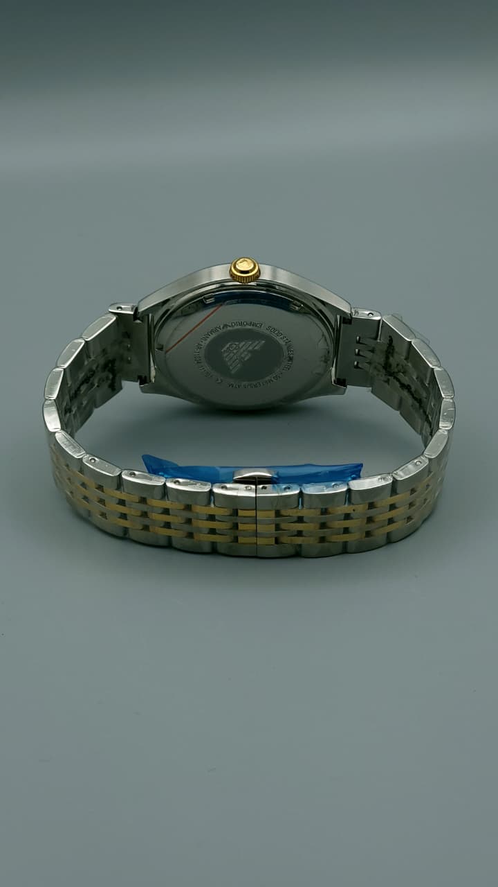 Elovris | Armani AR11034 Black & Gold Dial Two-Tone Jubilee Bracelet | Élovris AAAJob-Lotted Replica Elegance