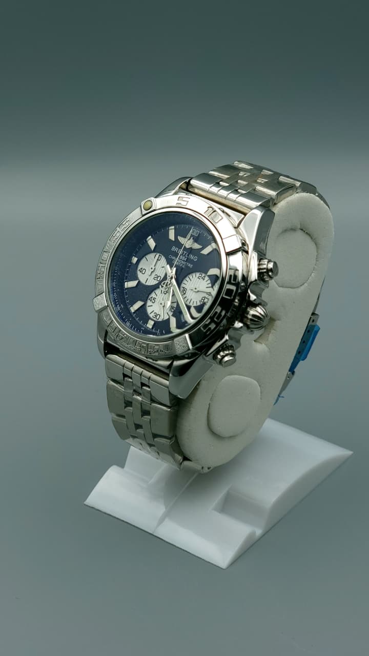 Elovris | Breitling Chronomat 47B White Panda – AAA+ Premium Replica | Élovris ~ Same Like Original