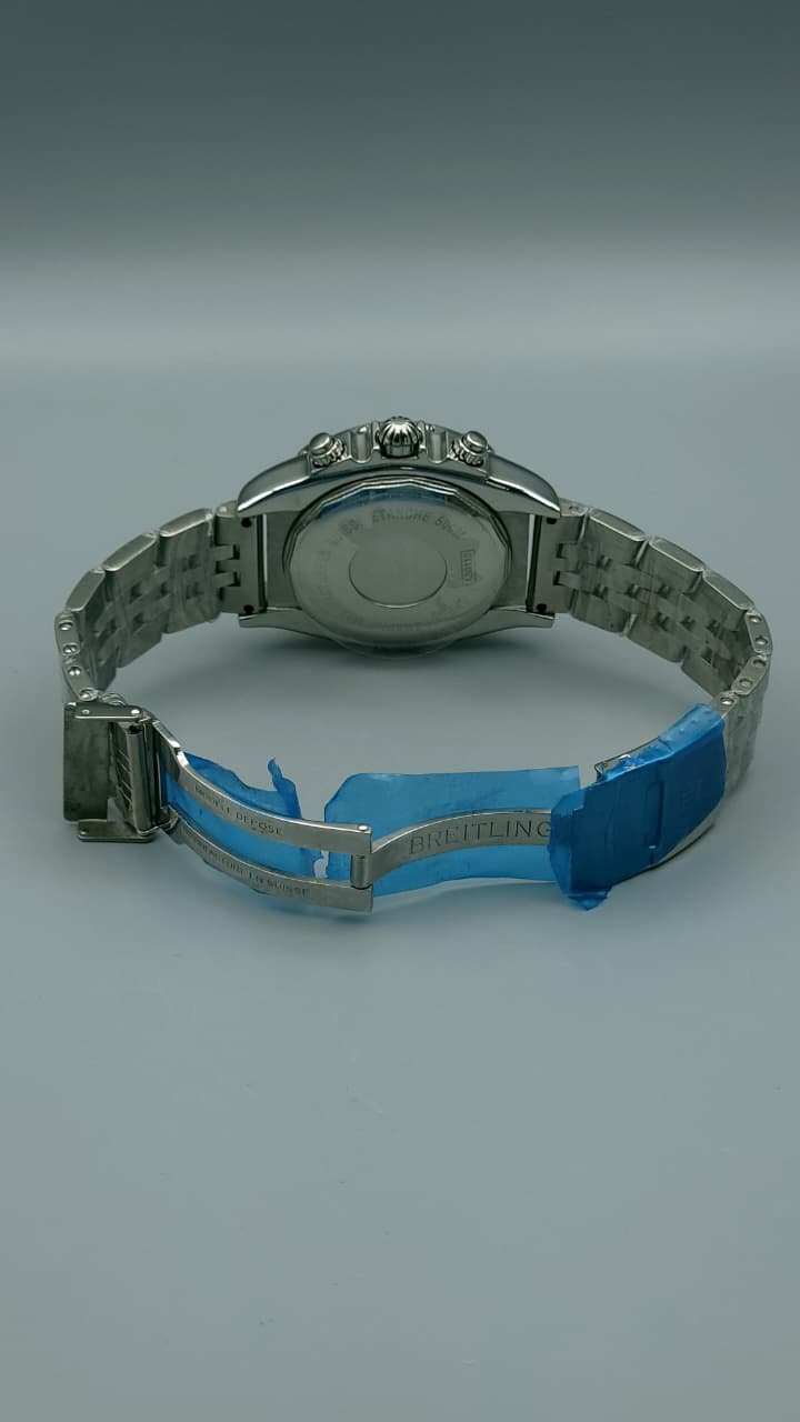 Elovris | Breitling Chronomat 47B White Panda – AAA+ Premium Replica | Élovris ~ Same Like Original