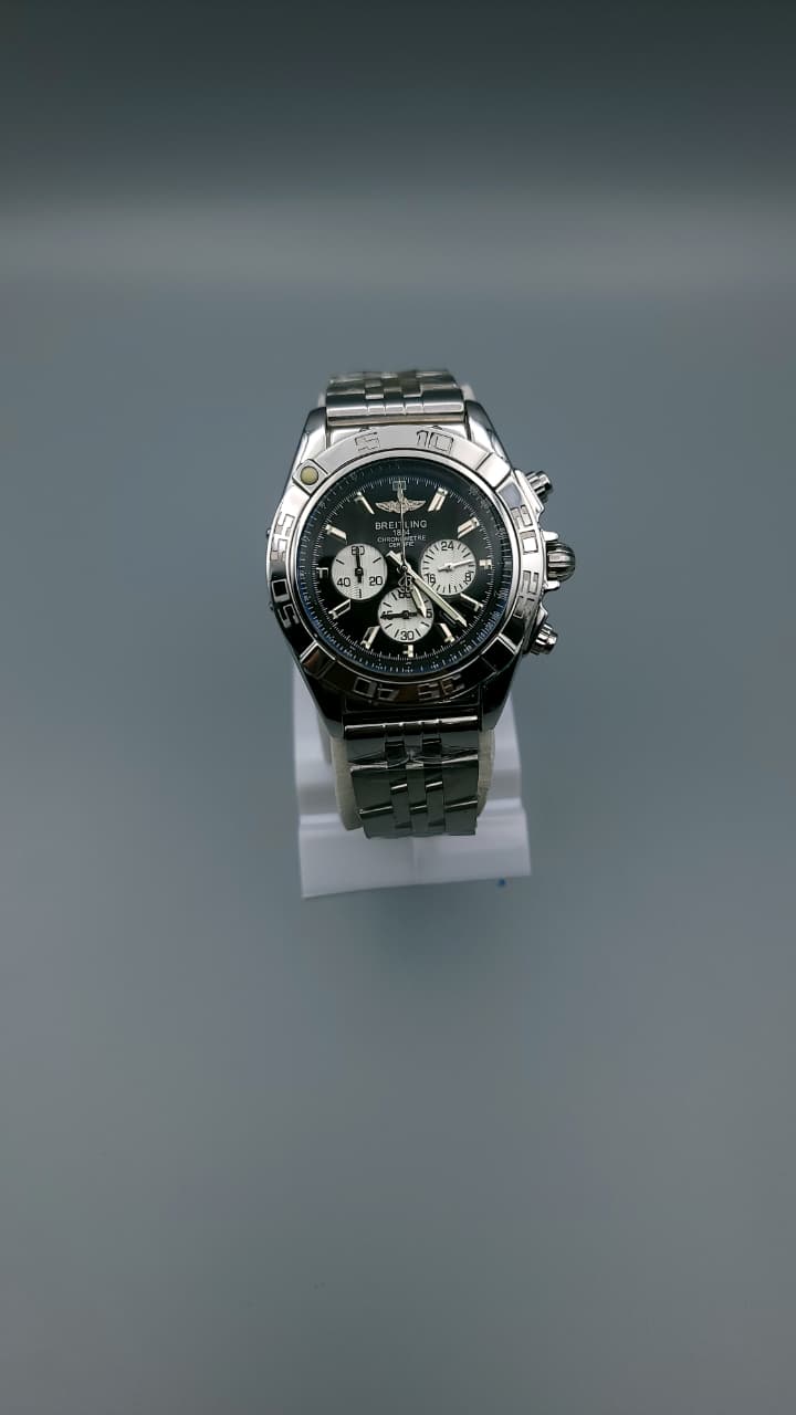 Elovris | Breitling Chronomat 47B White Panda – AAA+ Premium Replica | Élovris ~ Same Like Original