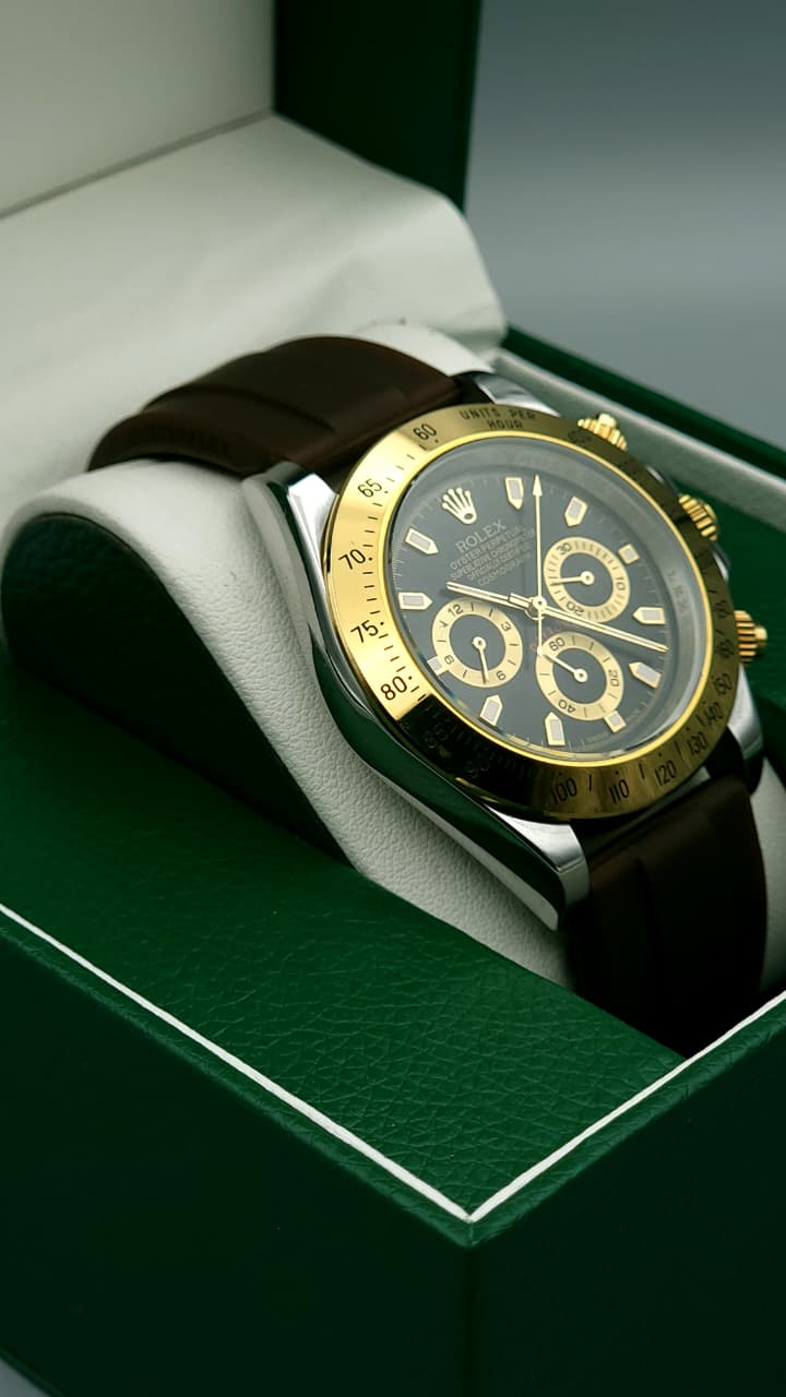 Elovris | Rolex Daytona Gold Bezel & Strap Chronograph – AAA+ Premium Replica | Élovris ~ Same Like Original