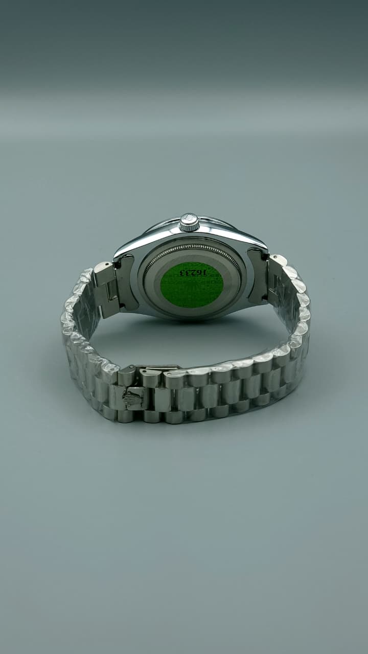 Elovris | Rolex Datejust 11-Stones Grey Dial Jubilee Quartz Replica – Premium Edition | Élovris