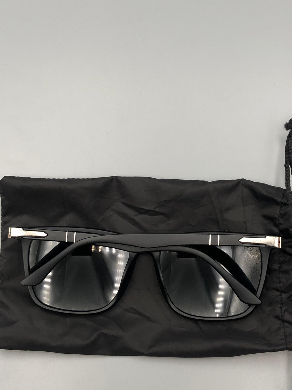 Persol 2822 Premium Italian Square Sunglasses – AAA Replica | Élovris Exclusive