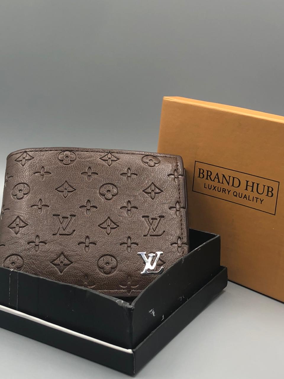 Elovris | Louis Vuitton Premium Brown Men’s Leather Wallet – Job-Lotted Italian Copy | Soft Genuine Leather | Élovris Exclusive