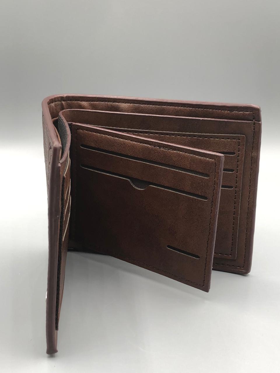 Elovris | Gucci Signature Premium Job-Lotted Leather Wallet for Men | Premium First Copy | Luxury Crafted | Élovris Luxury Wallets