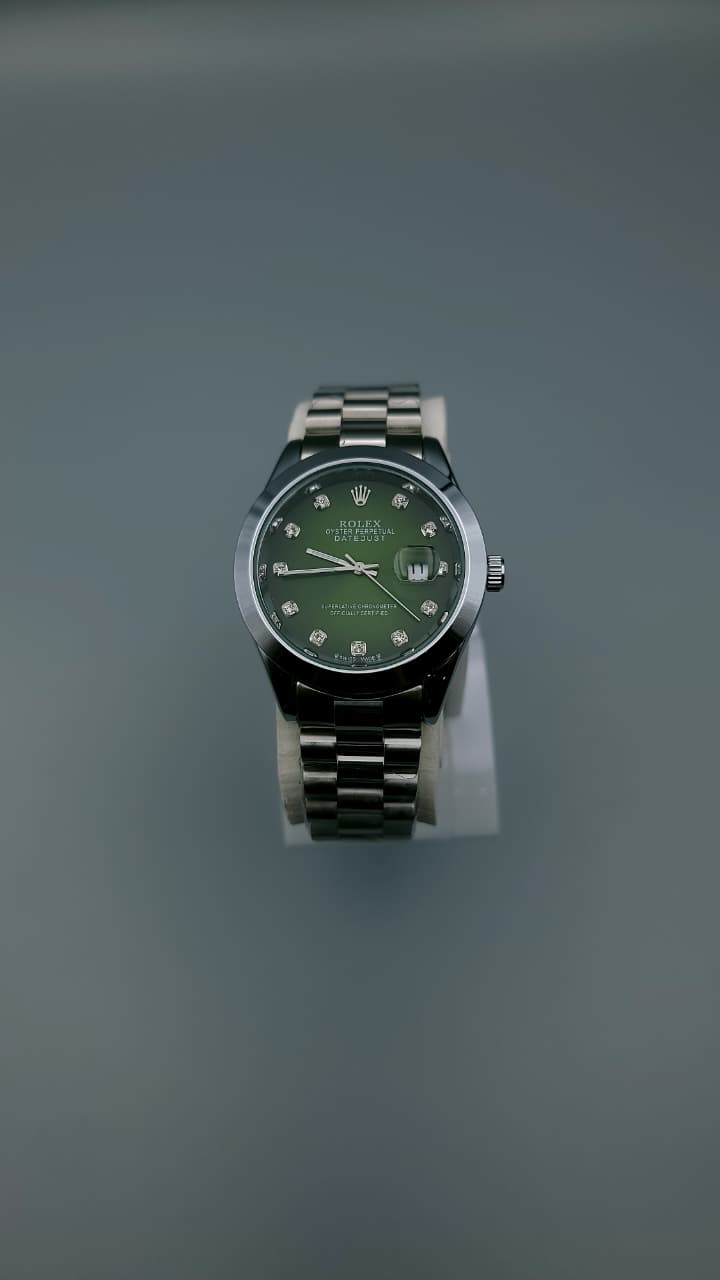 Elovris | Rolex Datejust 11-Stones Green Dial Jubilee Quartz Replica – Premium Edition | Élovris