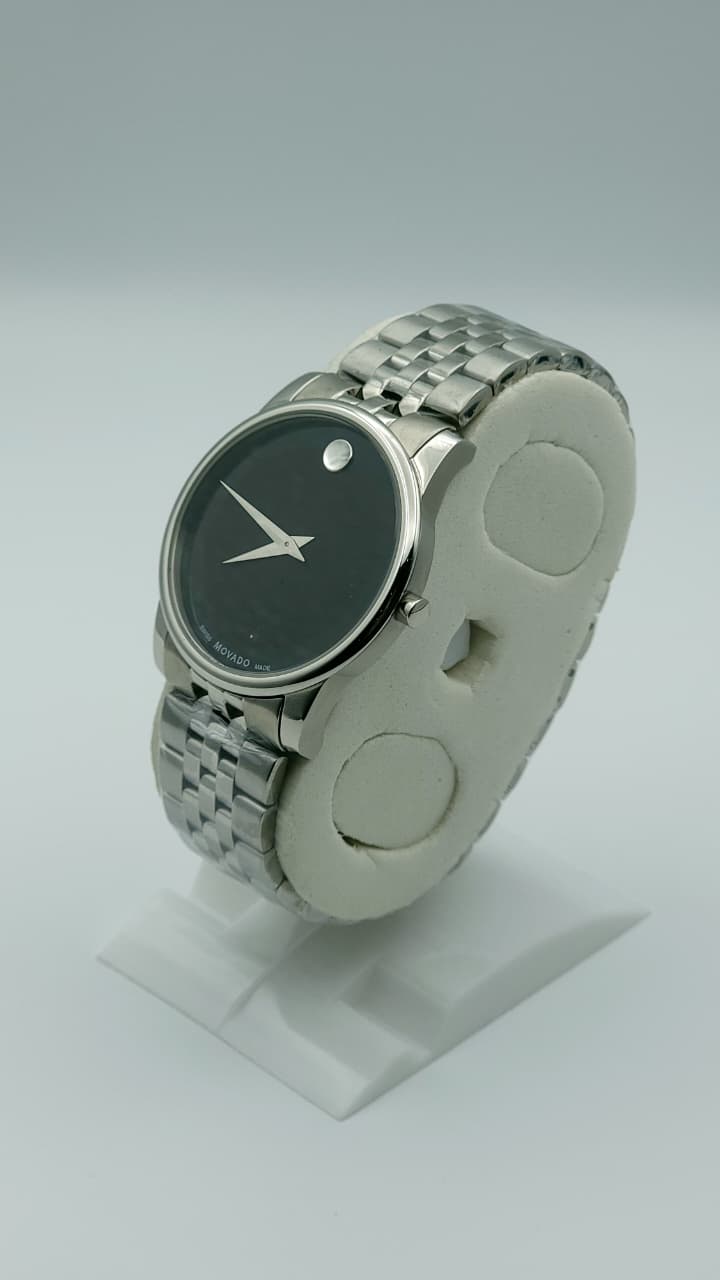 Elovris | Movado Museum Classic Men’s Watch Black Dial 38mm Silver Jubilee Bracelet – AAA+ Job-Lotted Italian Replica | Élovris Premium Same-Like-Original Edition