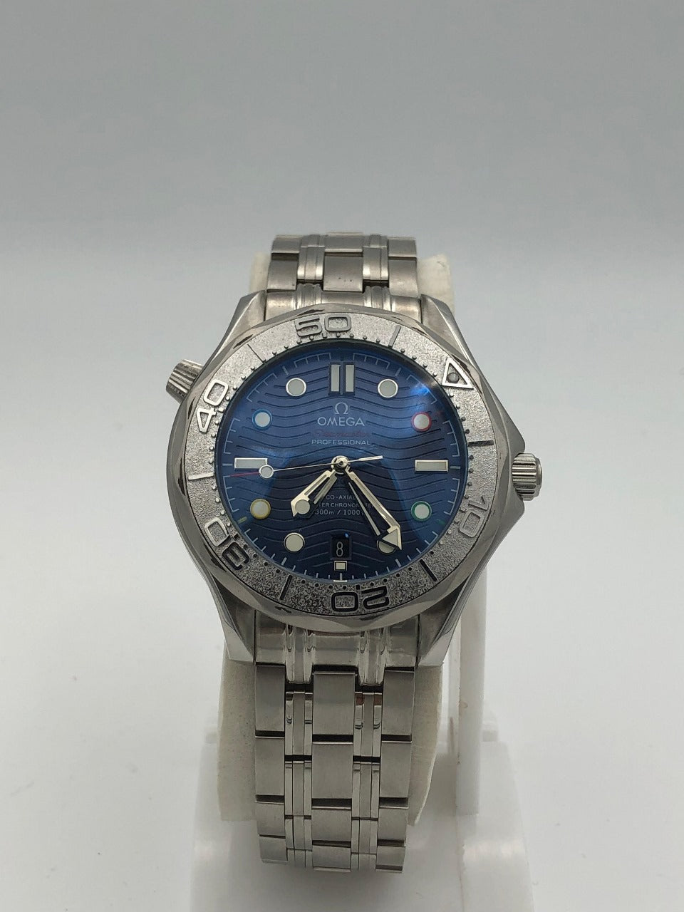 Elovris | Omega Seamaster Diver 300M James Bond Edition – AAA+ Job-Lotted Italian Replica | Élovris Luxury Watches