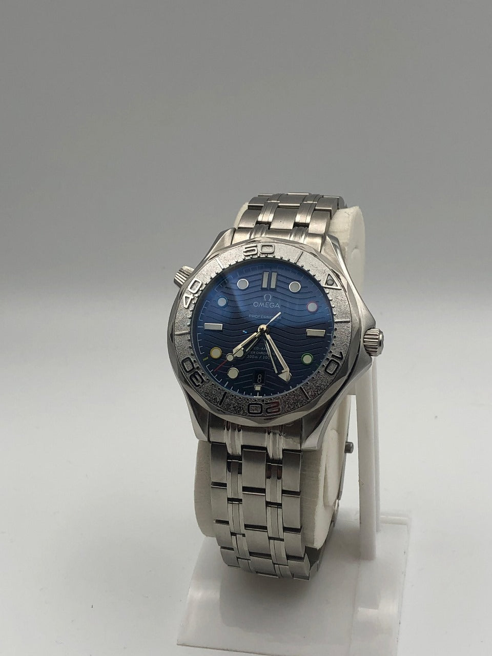 Elovris | Omega Seamaster Diver 300M James Bond Edition – AAA+ Job-Lotted Italian Replica | Élovris Luxury Watches