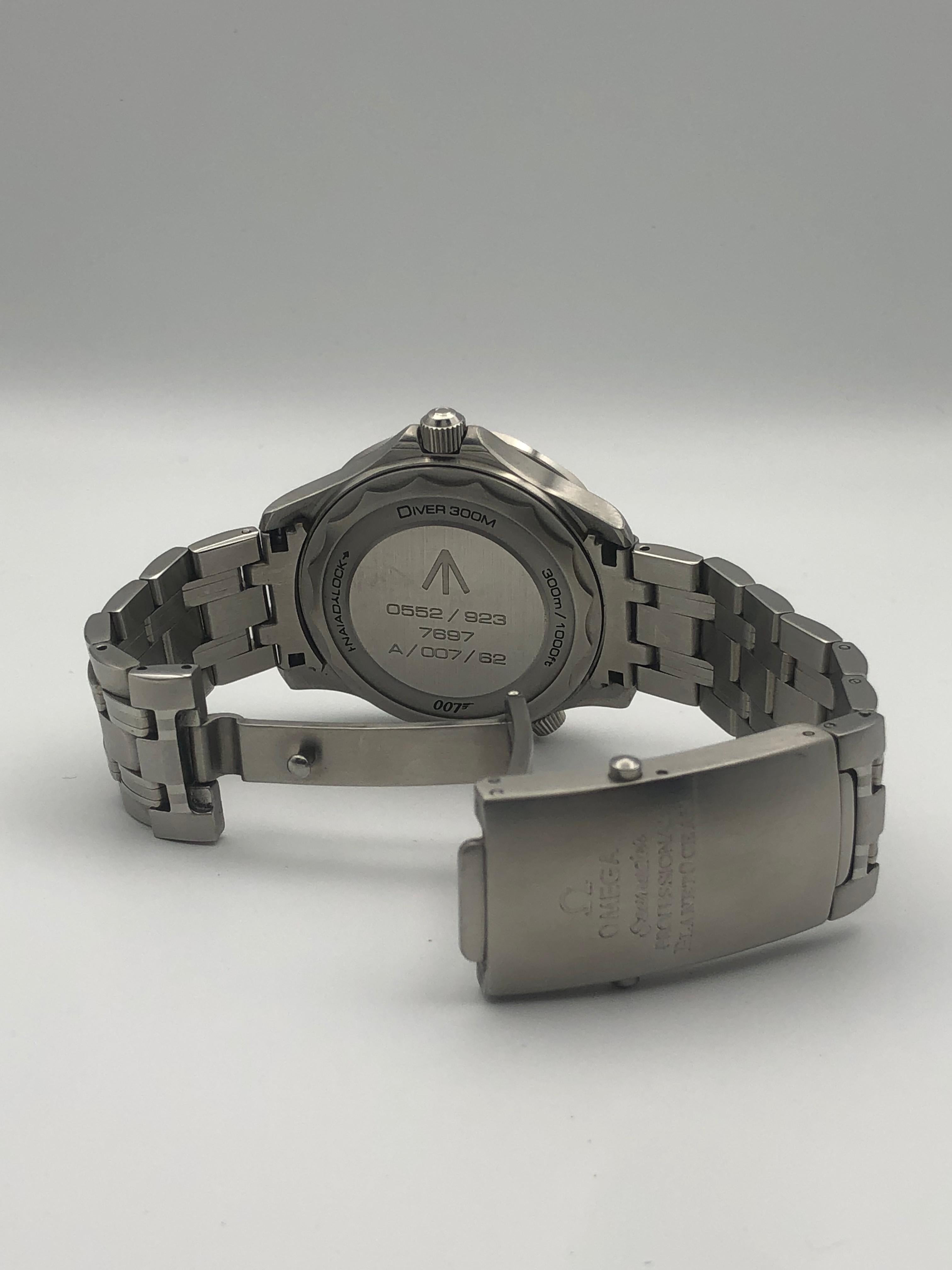 Elovris | Omega Seamaster Diver 300M 007 Edition Dusty Grey Dial – AAA+ Job-Lotted Italian Replica | Élovris Premium Collection