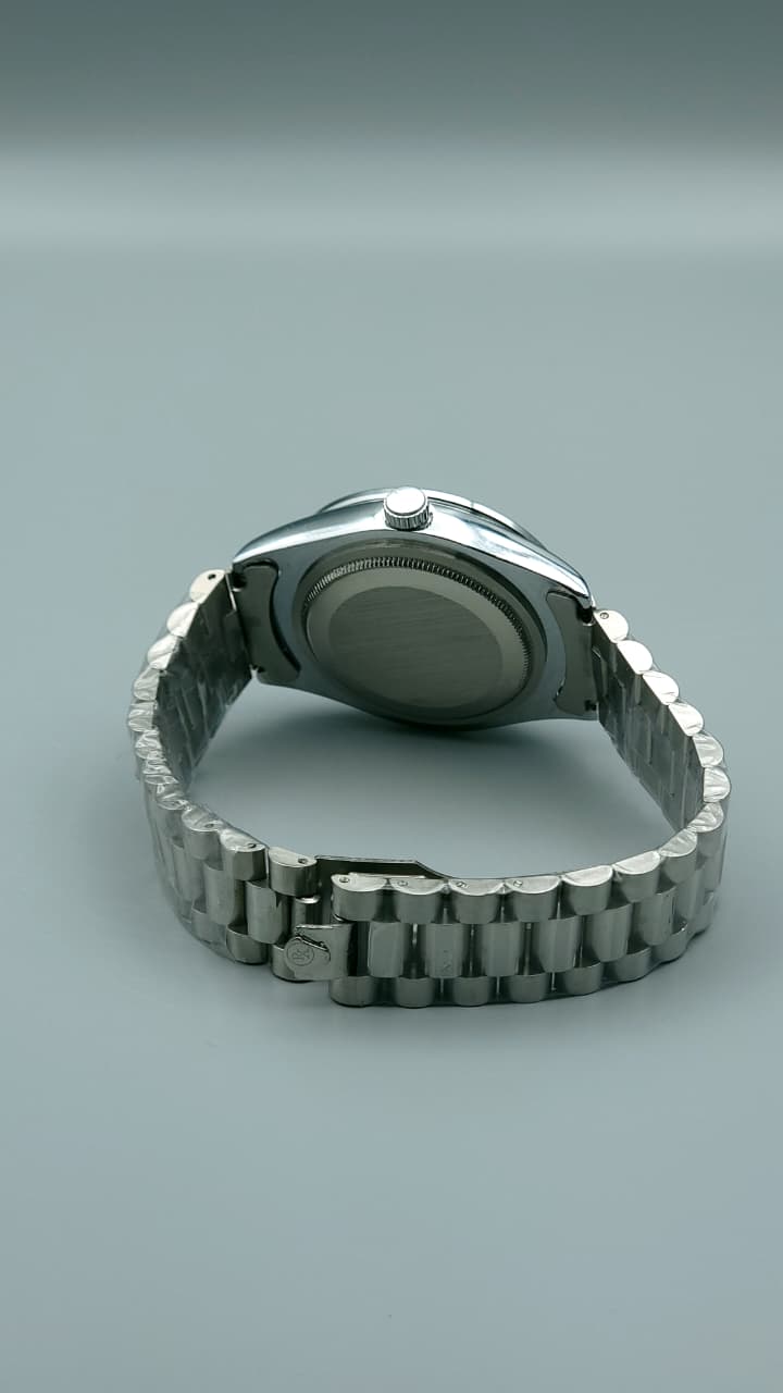 Elovris | Rolex Datejust 11-Stones Green Dial Jubilee Quartz Replica – Premium Edition | Élovris